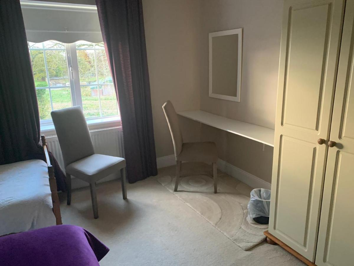 The Curragh Country House Accommodation Newbridge  Dış mekan fotoğraf