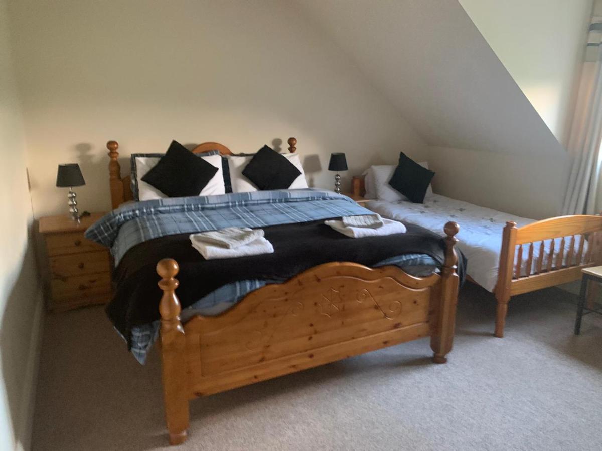 The Curragh Country House Accommodation Newbridge  Dış mekan fotoğraf