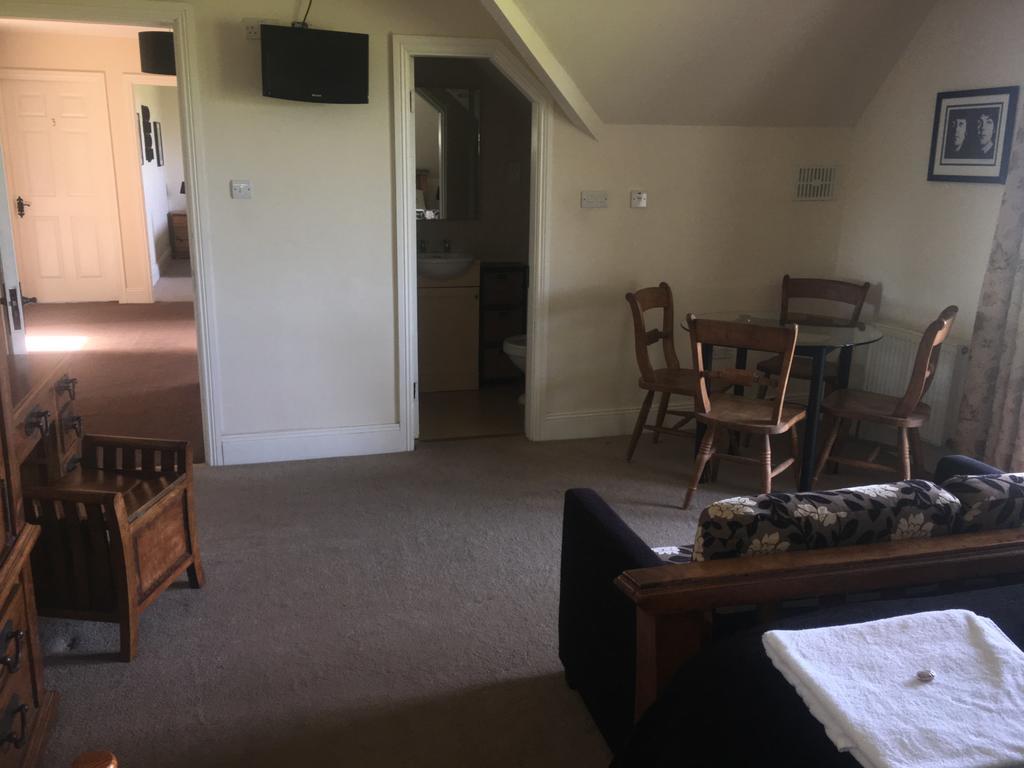 The Curragh Country House Accommodation Newbridge  Dış mekan fotoğraf